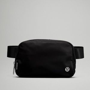 Lululemon Everywhere Belt Bag 1L Black